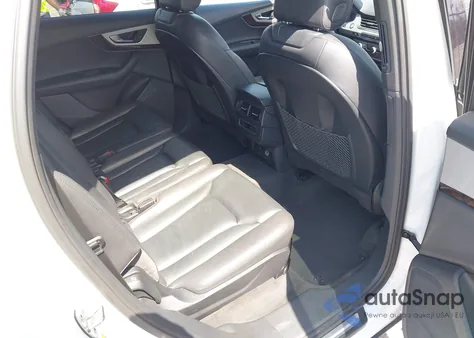 2018 Audi Q7 2.0T Premium z USA, uszkodzony, nr VIN WA1AHAF77JD045349